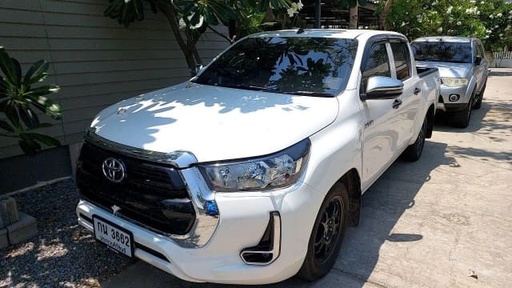 2023 TOYOTA Hilux