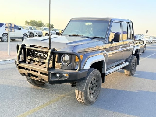2016 TOYOTA Land Cruiser