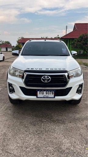 2020 TOYOTA Hilux