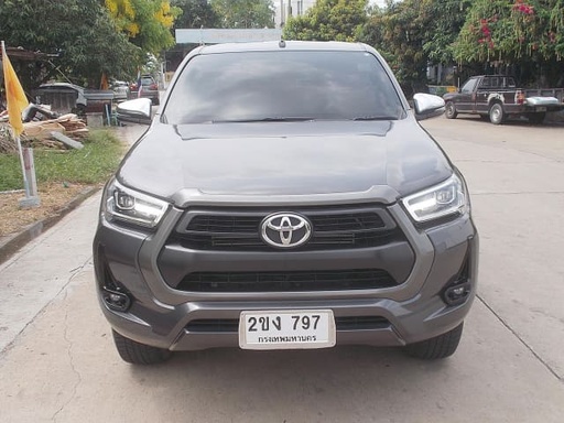2021 TOYOTA Hilux