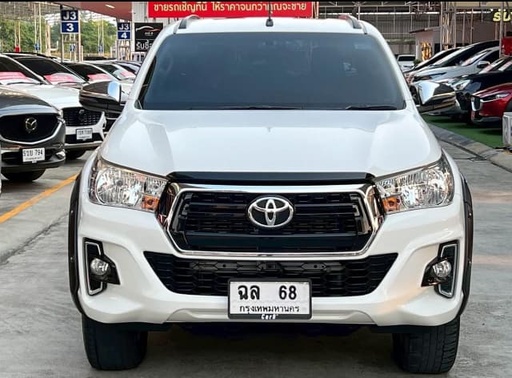 2019 TOYOTA Hilux