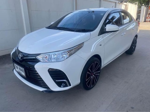 2022 TOYOTA Yaris, 