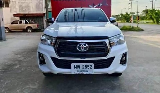 2019 TOYOTA Hilux