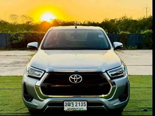 2021 TOYOTA Hilux