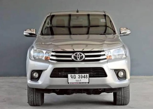 2017 TOYOTA Hilux