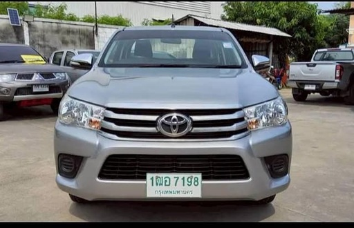 2017 TOYOTA Hilux, 