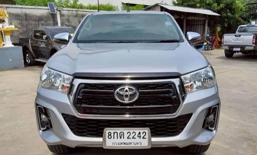 2019 TOYOTA Hilux