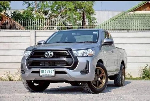 2020 TOYOTA Hilux