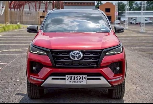 2022 TOYOTA Fortuner