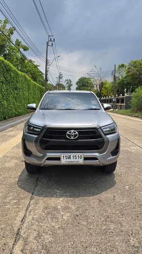 2021 TOYOTA Hilux