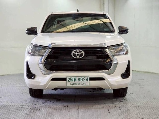 2021 TOYOTA Hilux