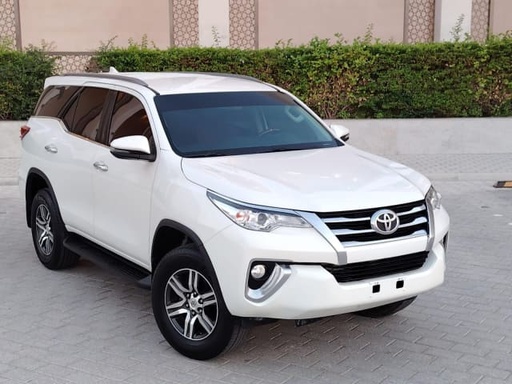2019 TOYOTA Fortuner