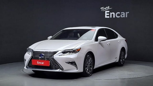 2018 LEXUS ES