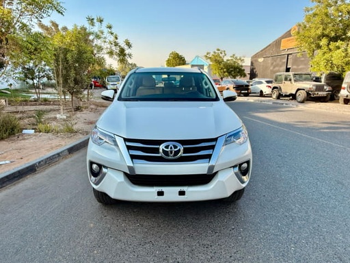 2020 TOYOTA Fortuner