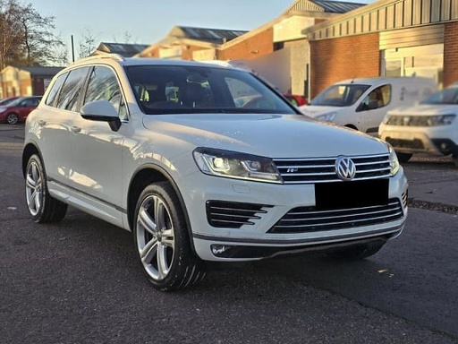 2016 VOLKSWAGEN Touareg