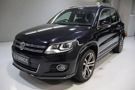 2016 VOLKSWAGEN Tiguan