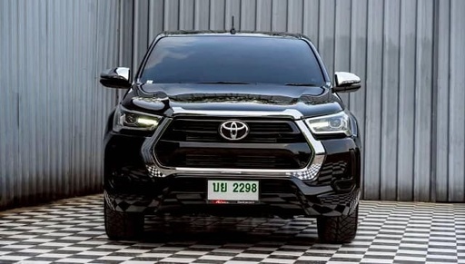 2024 TOYOTA Hilux