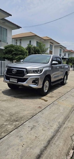 2018 TOYOTA Hilux