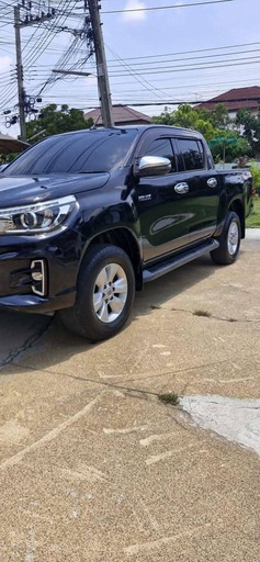2019 TOYOTA Hilux