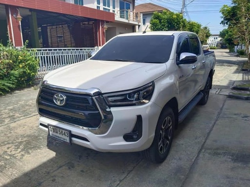 2022 TOYOTA Hilux
