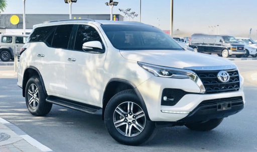 2016 TOYOTA Fortuner
