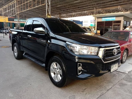 2019 TOYOTA Hilux