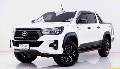 2019 TOYOTA Hilux