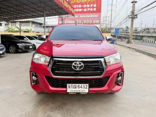 2019 TOYOTA Hilux