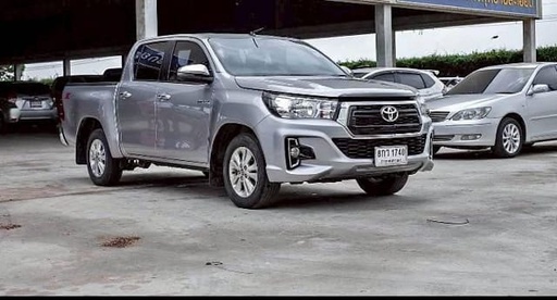 2019 TOYOTA Hilux