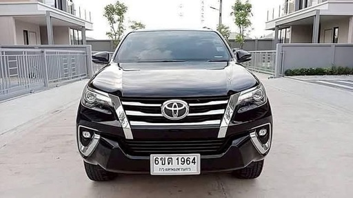 2018 TOYOTA Fortuner