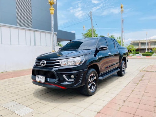 2017 TOYOTA Hilux