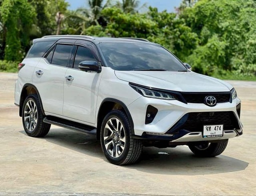 2022 TOYOTA Fortuner