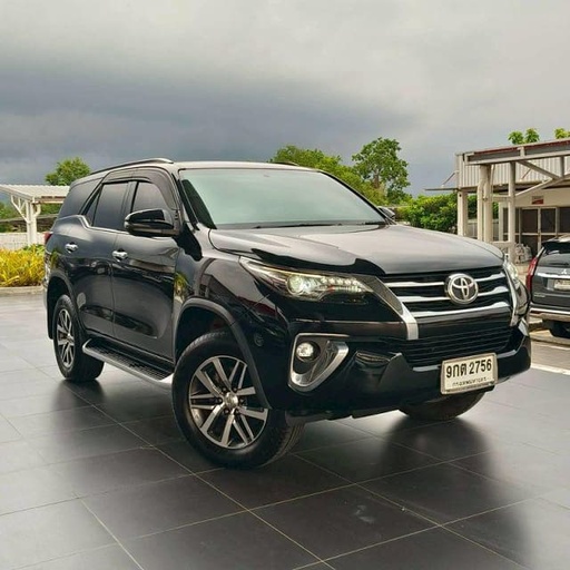 2019 TOYOTA Fortuner