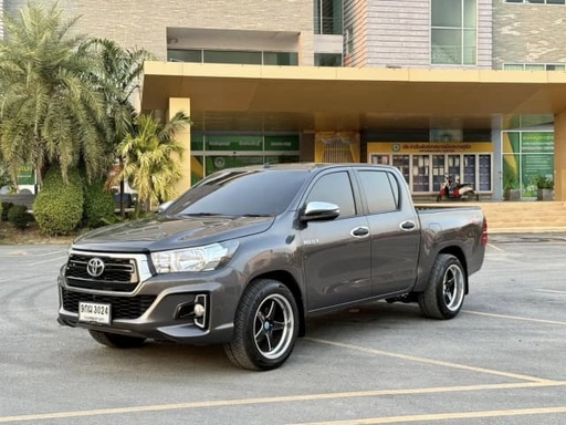 2019 TOYOTA Hilux
