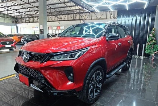 2021 TOYOTA Fortuner