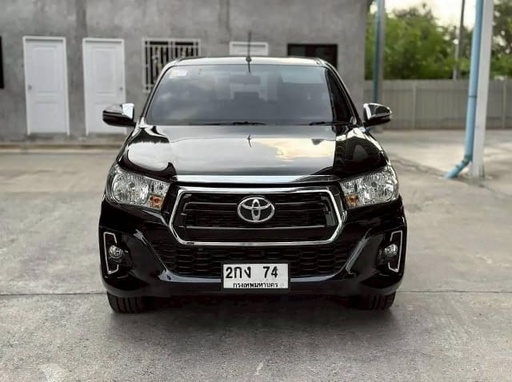 2017 TOYOTA Hilux