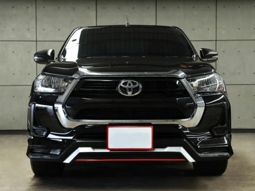 2023 TOYOTA Hilux