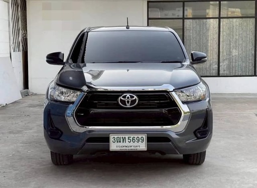 2022 TOYOTA Hilux