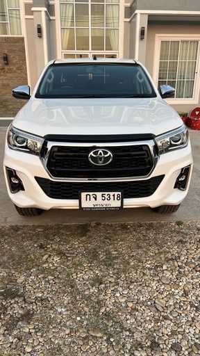 2018 TOYOTA Hilux