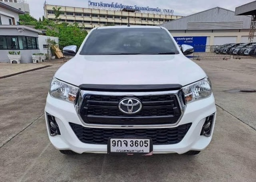 2018 TOYOTA Hilux