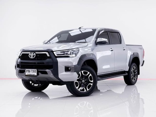 2023 TOYOTA Hilux