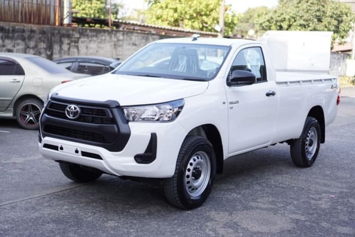 2025 TOYOTA Hilux