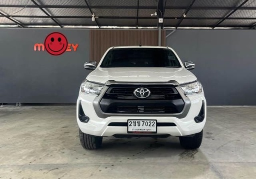 2021 TOYOTA Hilux