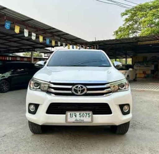 2017 TOYOTA Hilux, 