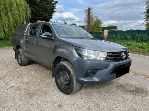 2017 TOYOTA Hilux
