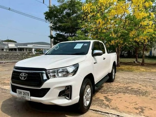 2019 TOYOTA Hilux