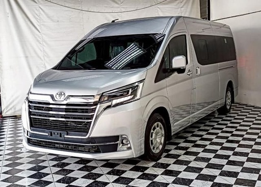 2020 TOYOTA Hiace Commuter