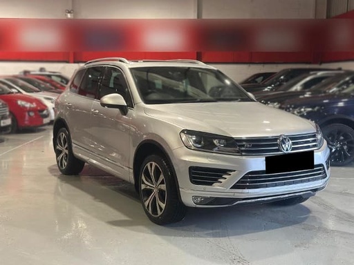 2016 VOLKSWAGEN Touareg