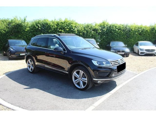 2017 VOLKSWAGEN Touareg