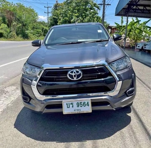 2023 TOYOTA Hilux